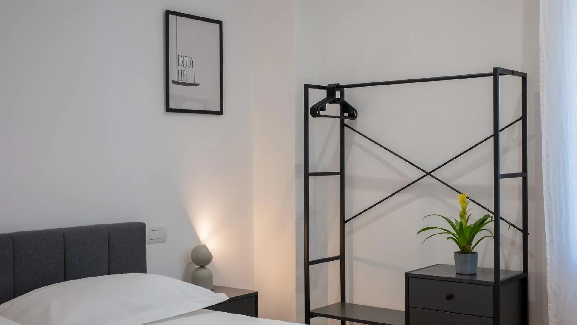 Cosy Hotel Bari 0*,  Italy